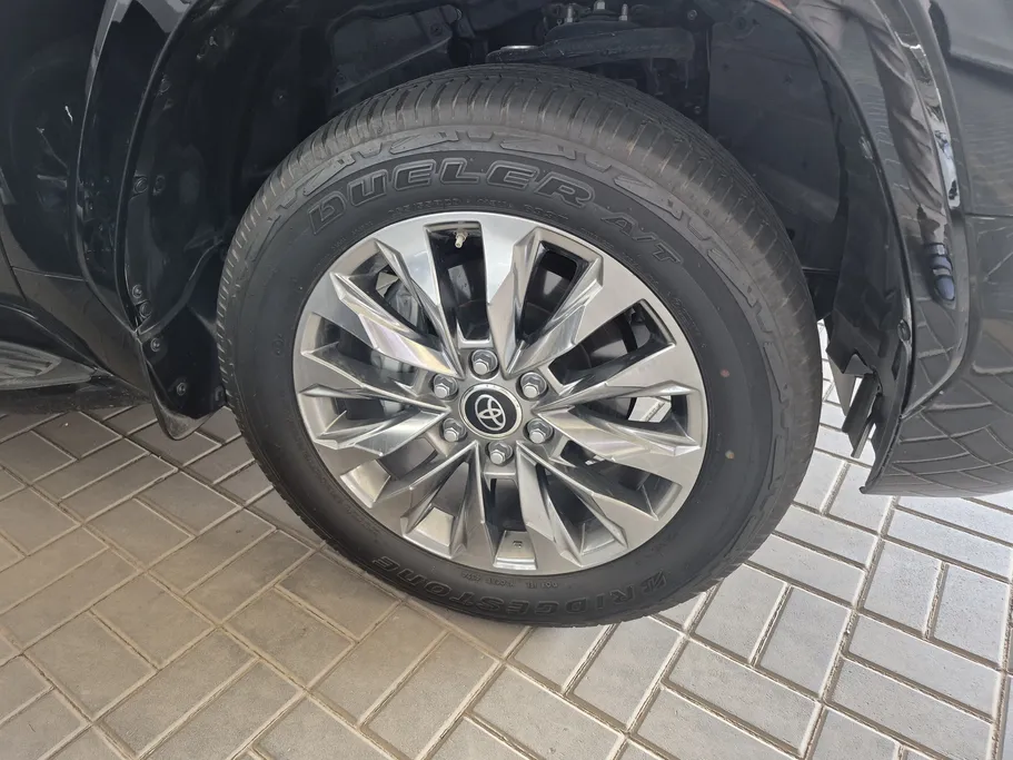 2024 Toyota Land Cruiser GXR3 DSL 