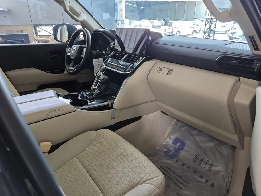 2024 Toyota Land Cruiser GXR3 DSL 