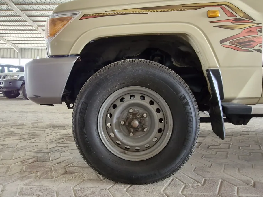 تويوتا شاص LX 2022 