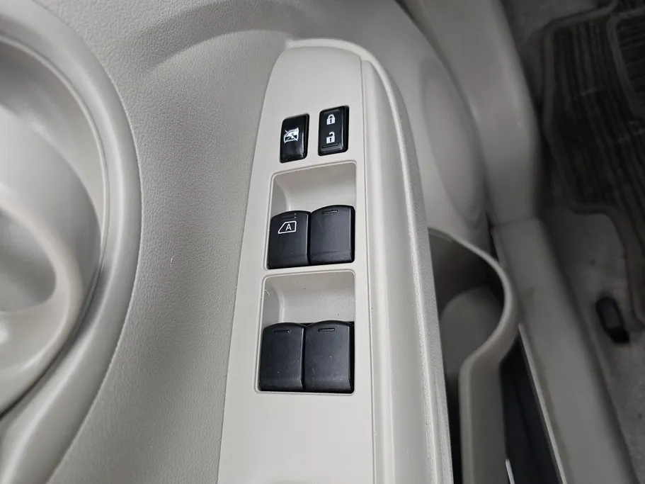 2023 Nissan Sunny SV Comfort 
