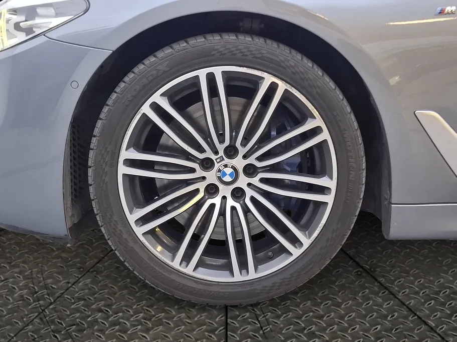 2017 BMW 5 Series 540i 
