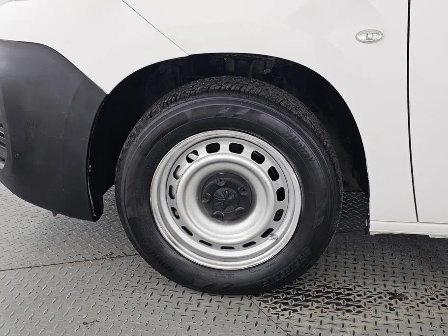بيجو بارتنر Short van 2022 