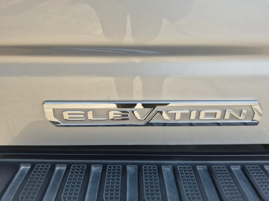2022 GMC Sierra Elevation 