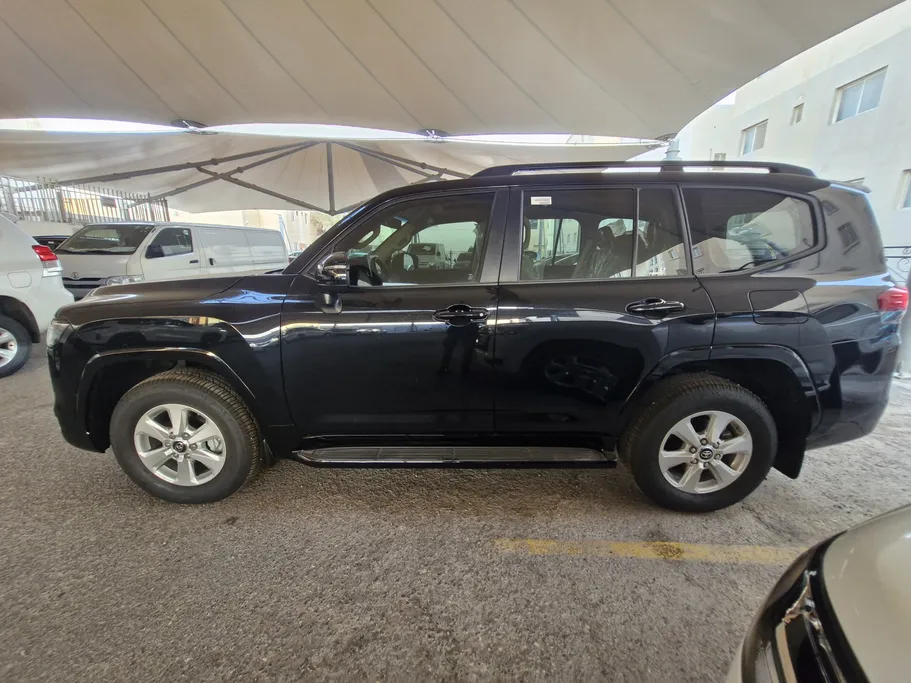 2024 Toyota Land Cruiser GXR 