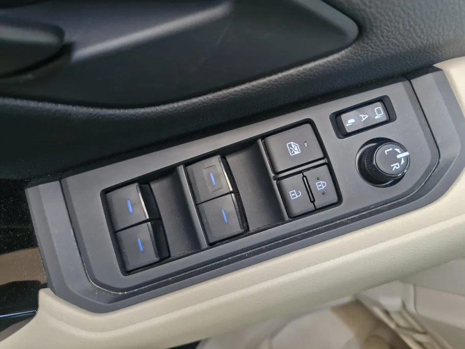 2024 Toyota Land Cruiser GXR 
