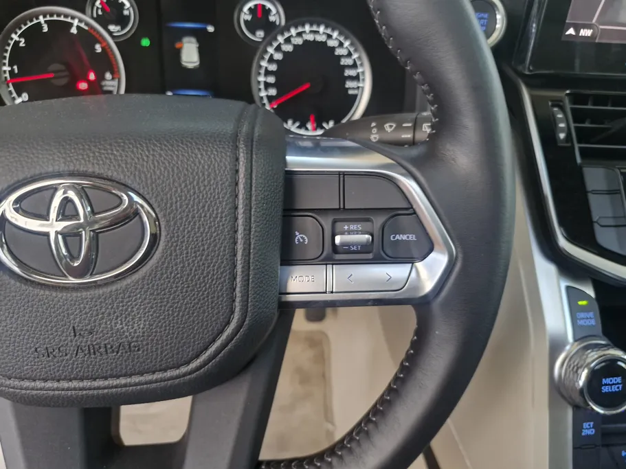 2024 Toyota Land Cruiser GXR 