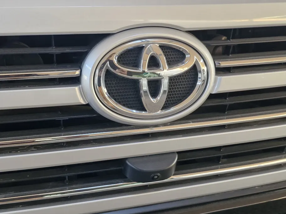 2024 Toyota Land Cruiser GXR 