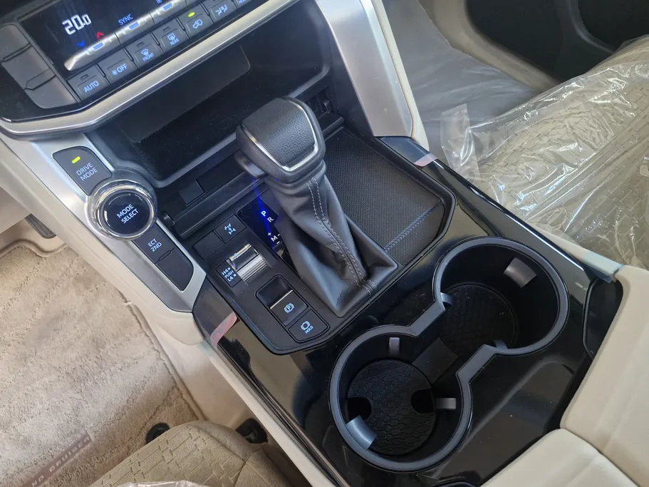 2024 Toyota Land Cruiser GXR 