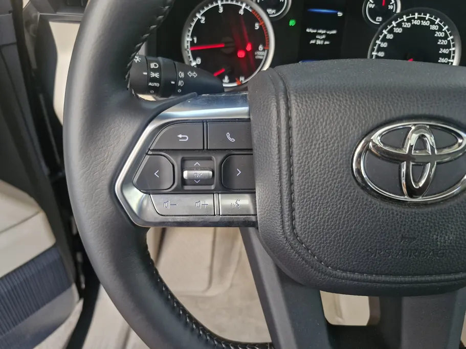2024 Toyota Land Cruiser GXR 