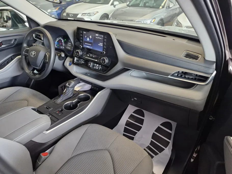 تويوتا هايلاندر LE 2021 