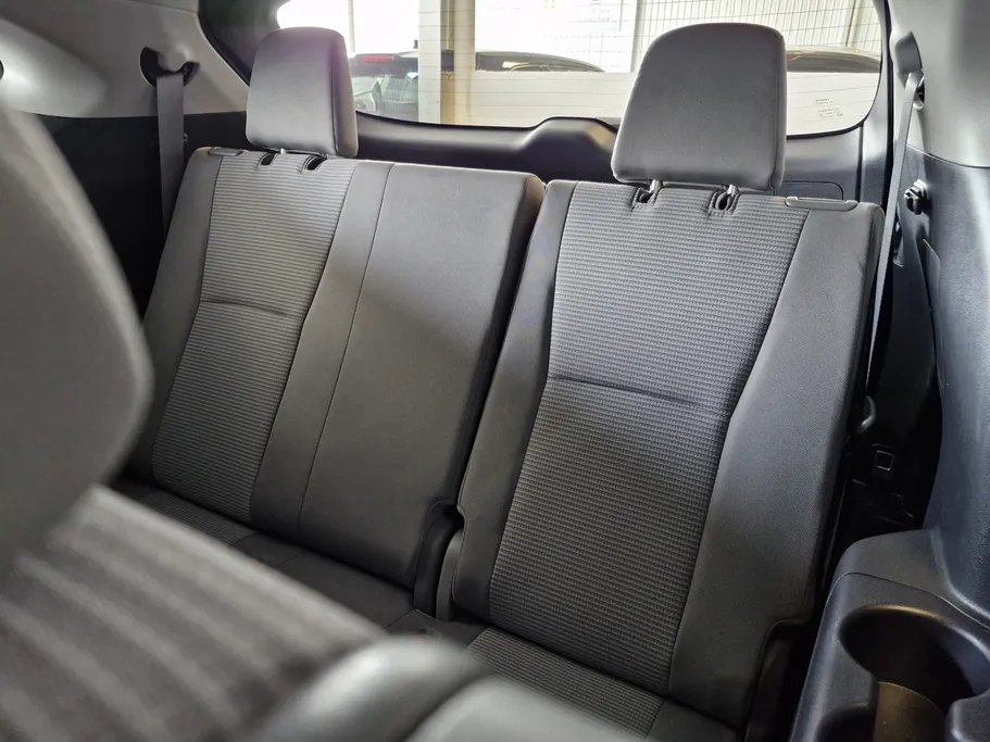 تويوتا هايلاندر LE 2021 