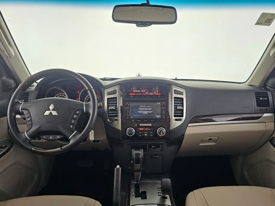 2022 Mitsubishi Pajero GLS 4Doors 