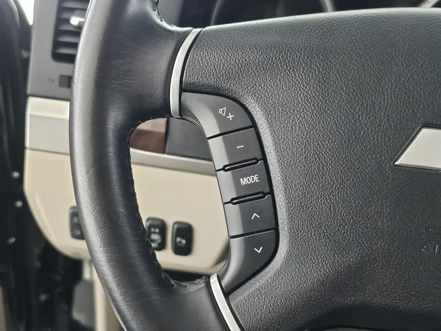 2022 Mitsubishi Pajero GLS 4Doors 
