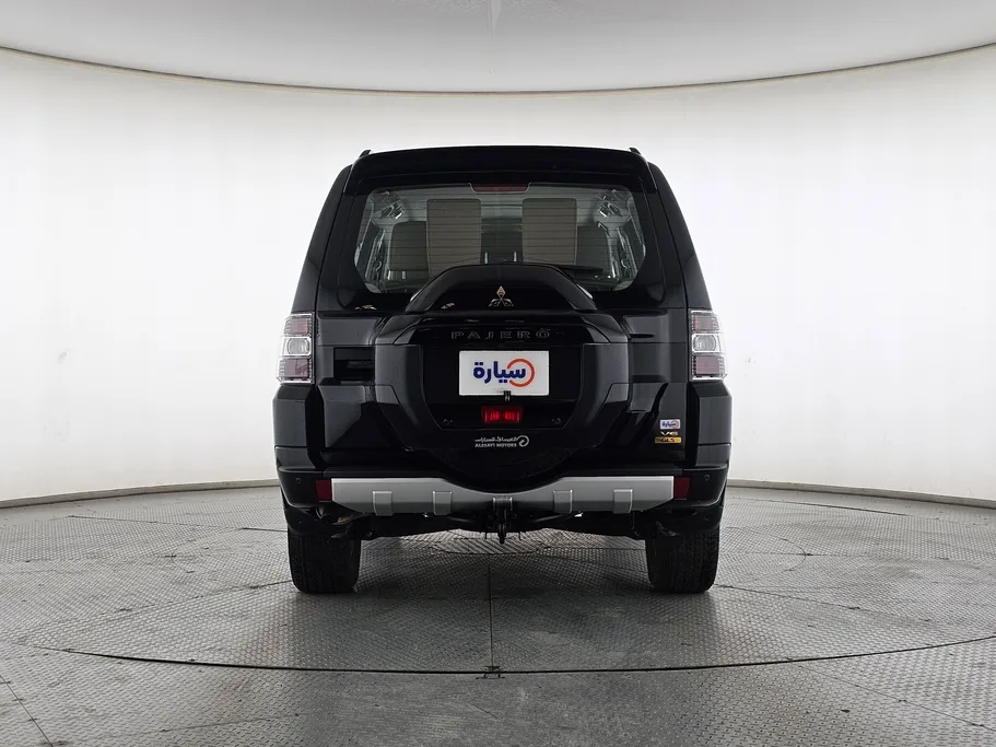 2022 Mitsubishi Pajero GLS 4Doors 