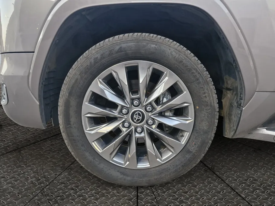 2022 Toyota Land Cruiser GXR3 