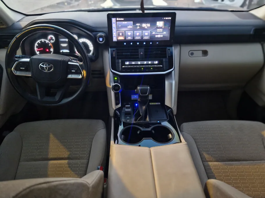 2022 Toyota Land Cruiser GXR3 
