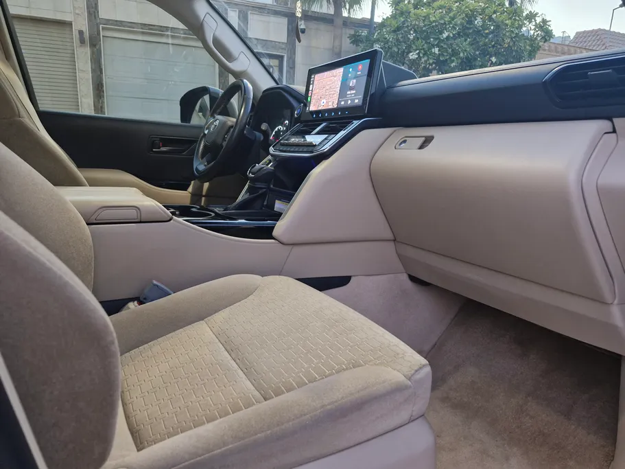 2022 Toyota Land Cruiser GXR3 
