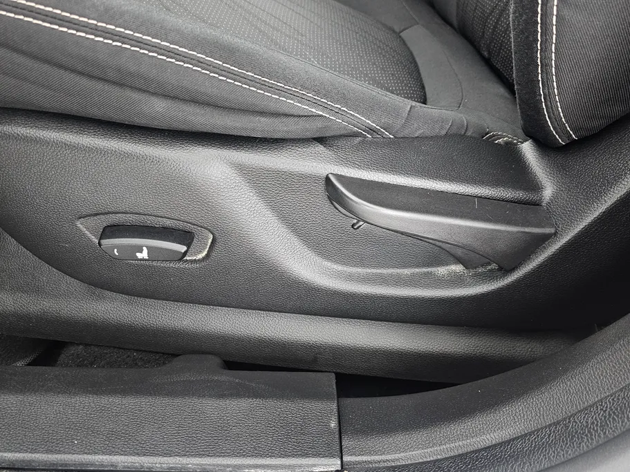 2023 Chevrolet Groove LT 
