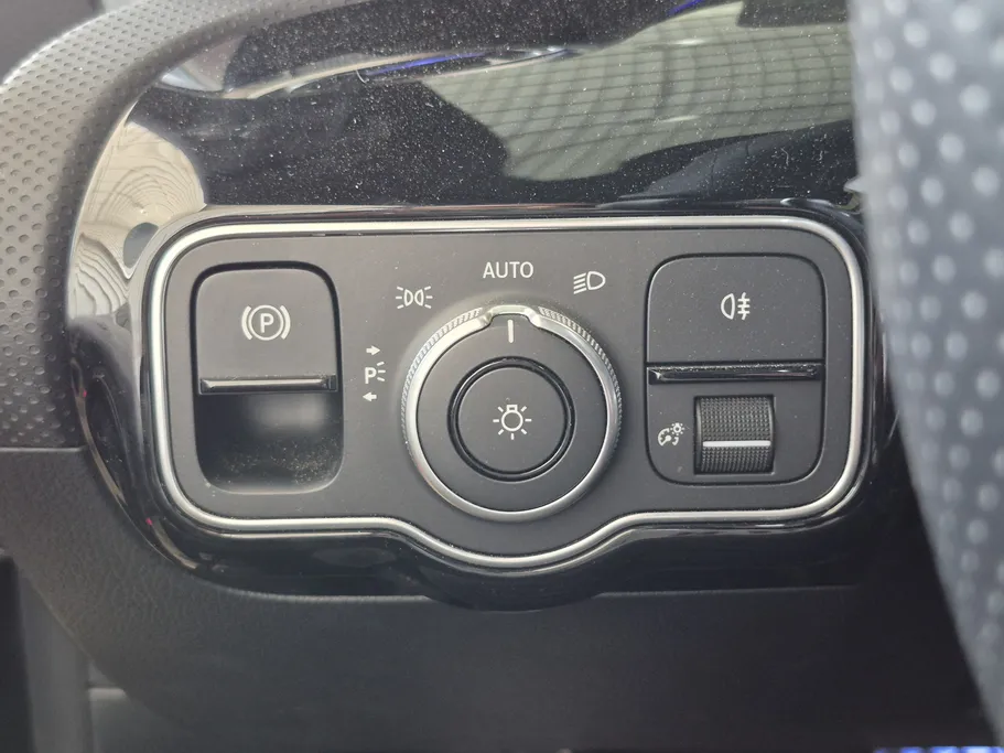 2022 Mercedes CLA 250 4MATIC 