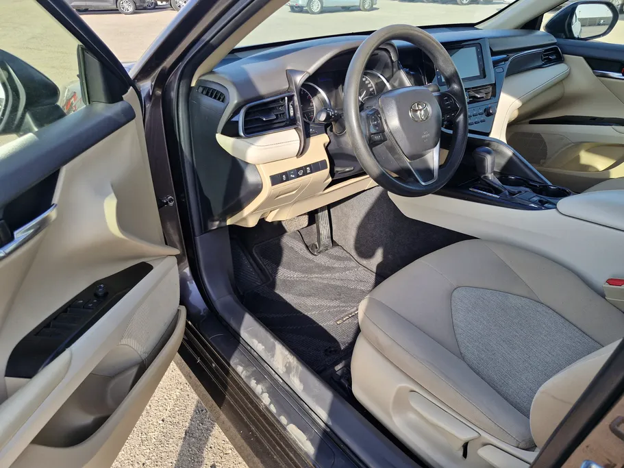 2023 Toyota Camry  LE 