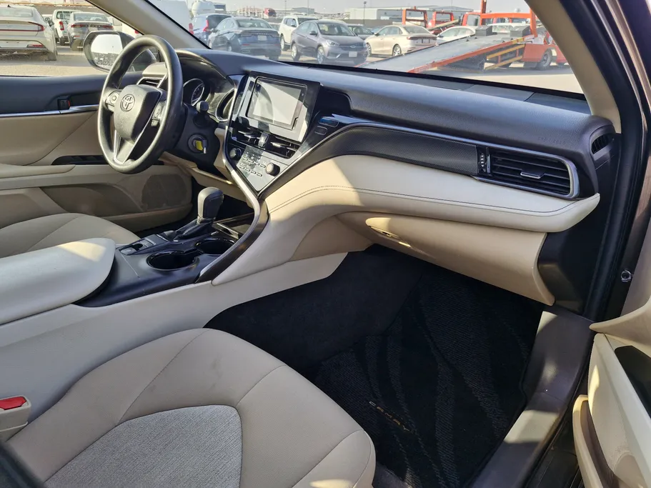 2023 Toyota Camry  LE 