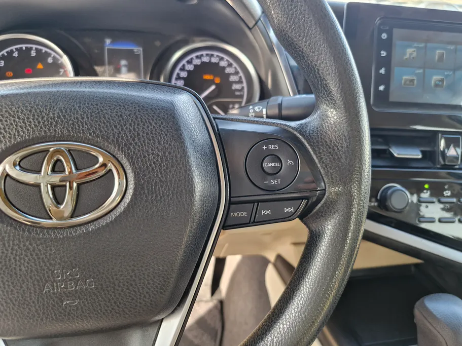 2023 Toyota Camry  LE 