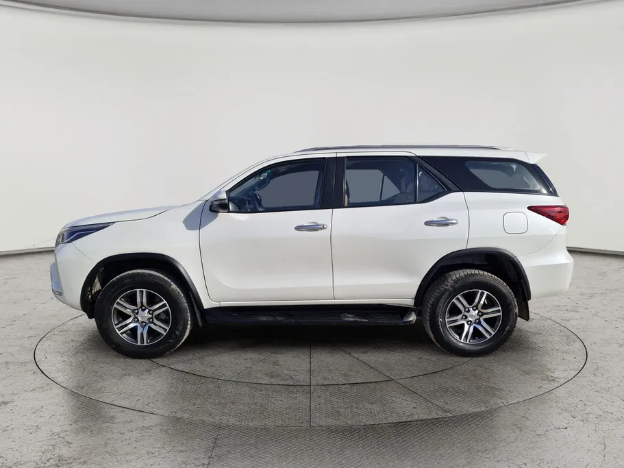 2022 Toyota Fortuner GX2 4x4 