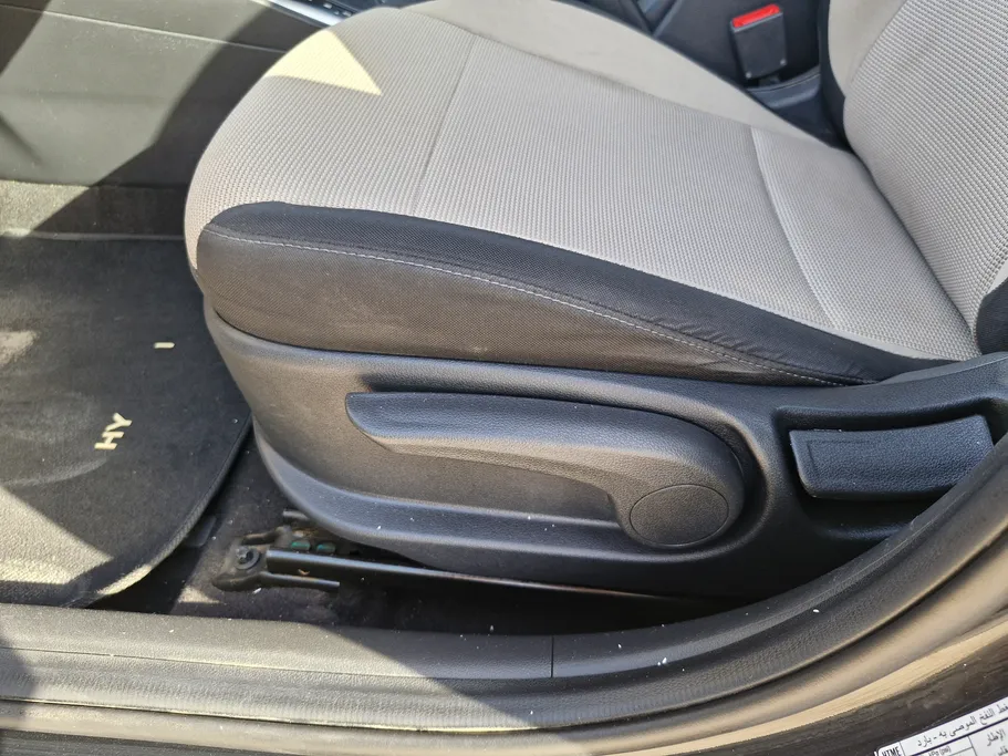 2021 Hyundai Accent Mid 