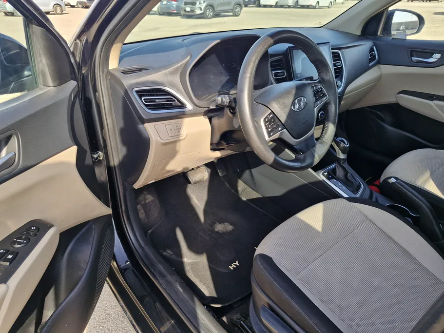 2021 Hyundai Accent Mid 