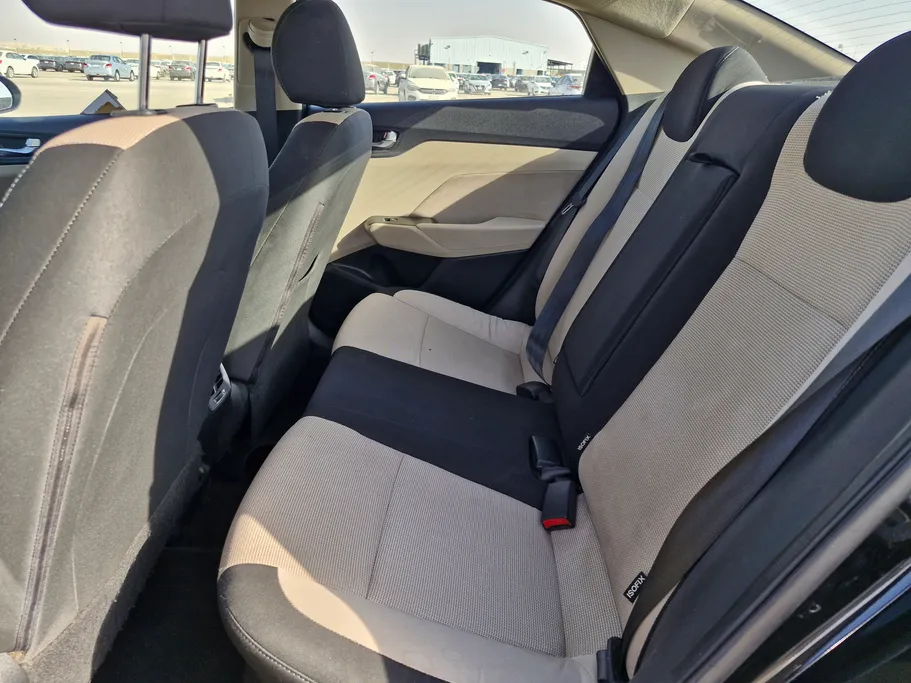 2021 Hyundai Accent Mid 