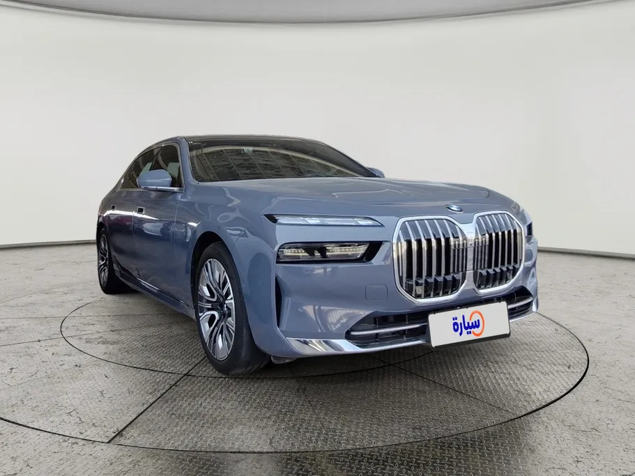 2023 BMW 7 Series 740 i 