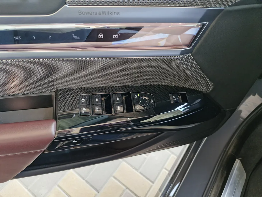 2023 BMW 7 Series 740 i 