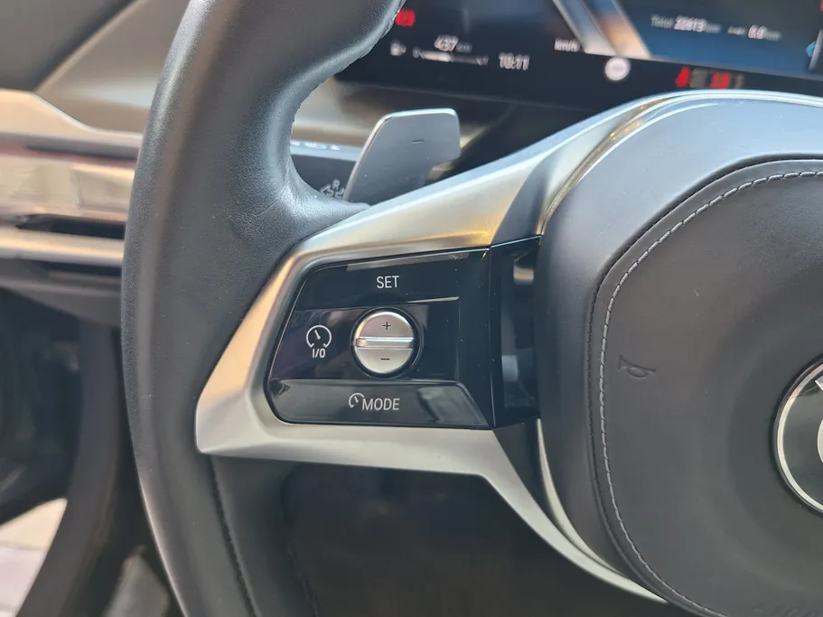 2023 BMW 7 Series 740 i 