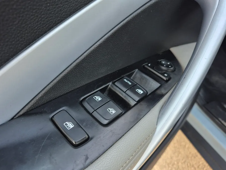 2023 Chevrolet Groove LT 