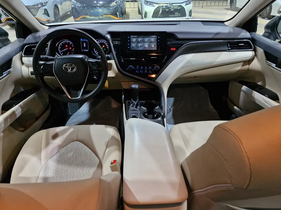 2023 Toyota Camry  LE 