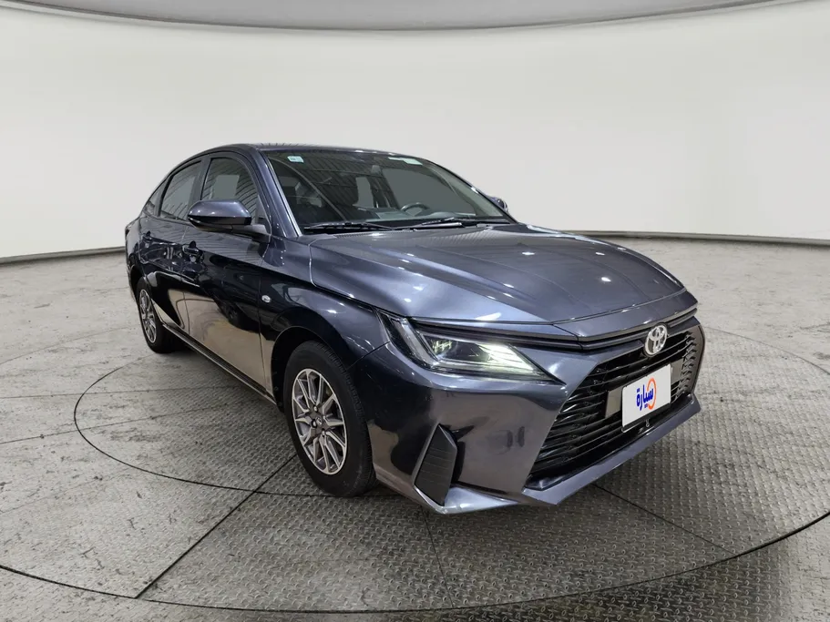 2023 Toyota Yaris  Y 