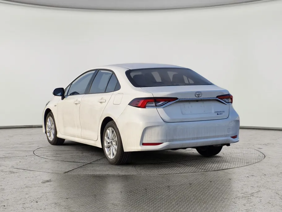 تويوتا كورولا GLI HEV Moonroof 2024 