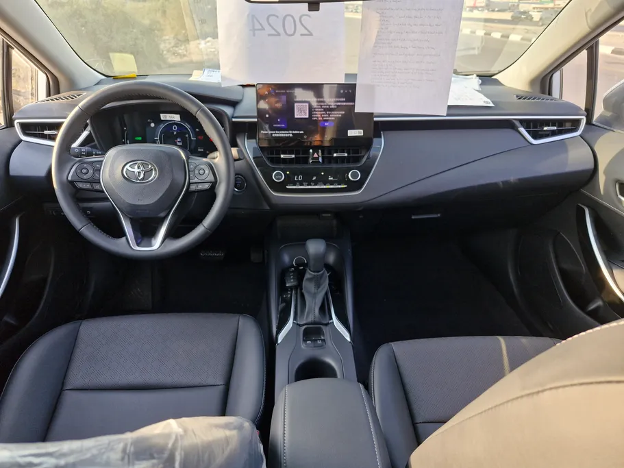 تويوتا كورولا GLI HEV Moonroof 2024 
