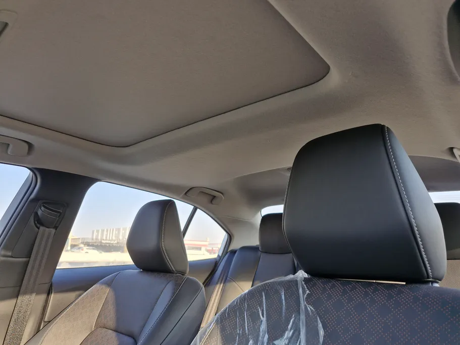 تويوتا كورولا GLI HEV Moonroof 2024 