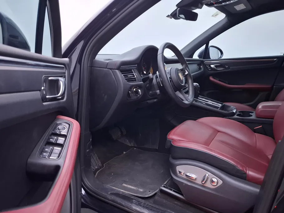 بورش ماكان Turbo 2022 