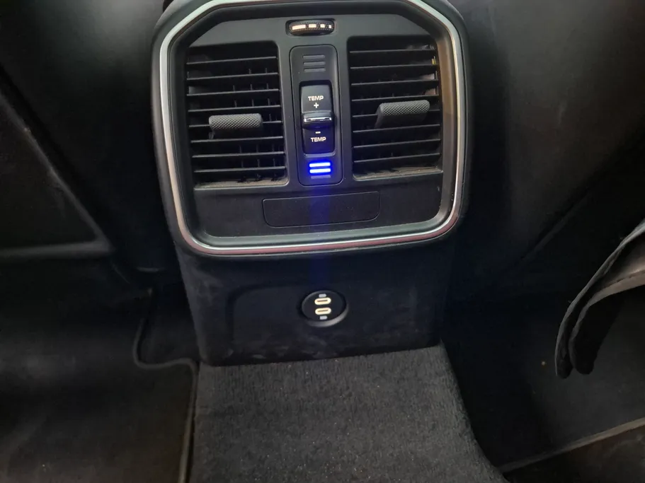 بورش ماكان Turbo 2022 