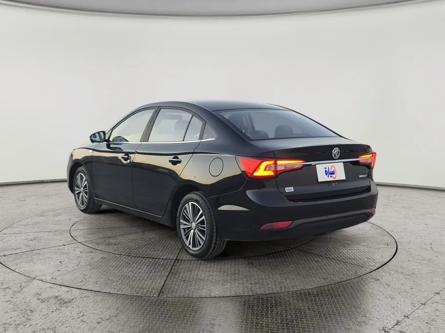 2022 MG 5 LUX 