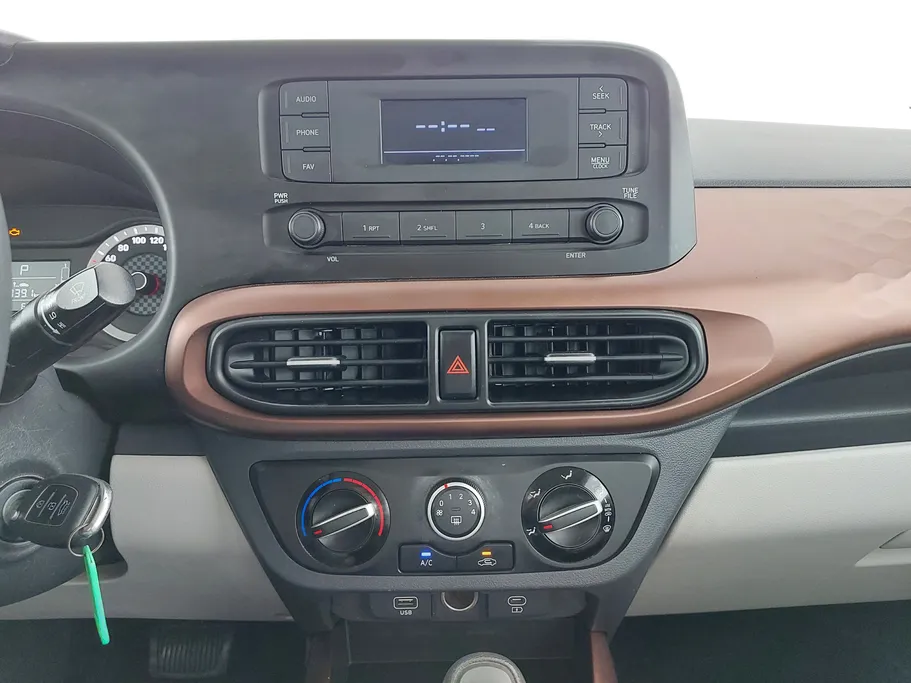 هيونداي Grand i10 فلييت 2024 
