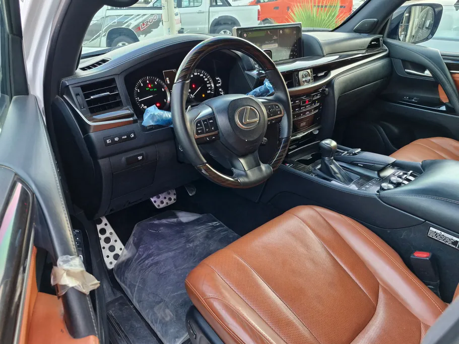 2018 Lexus LX 570 S 