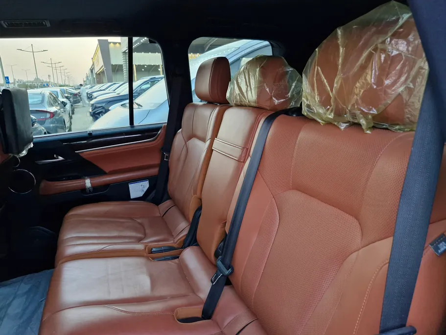 2018 Lexus LX 570 S 