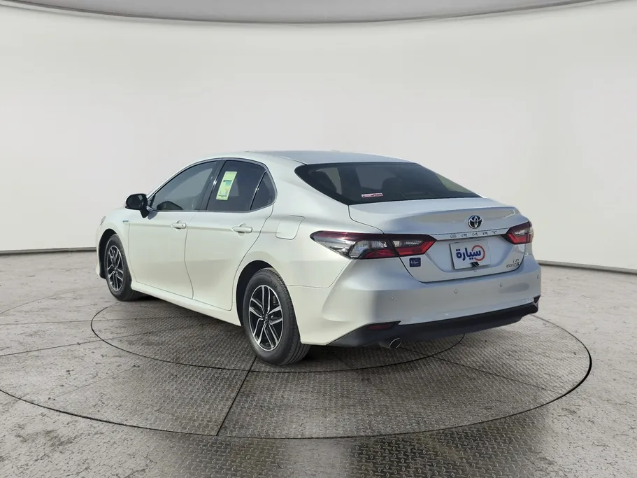 2022 Toyota Camry  LE HEV 