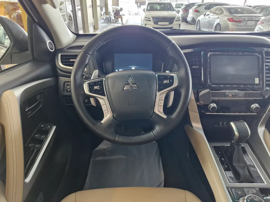 ميتسوبيشي  مونتيرو سبورت GLS-HL-Premium 2023 