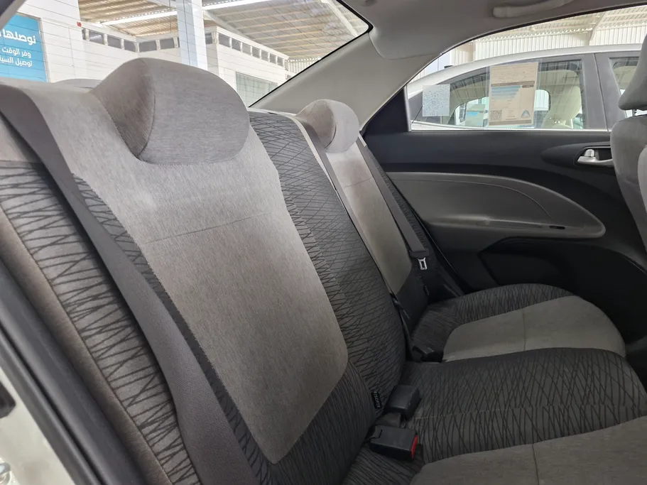 2024 Kia Pegas GL 