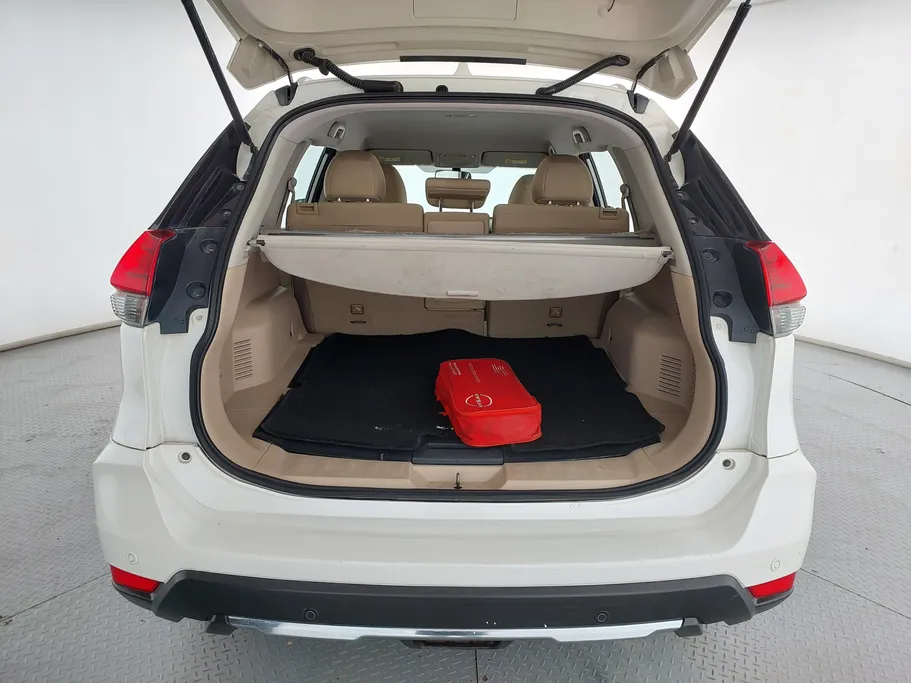 2022 نيسان Xtrail S 5 Seats 