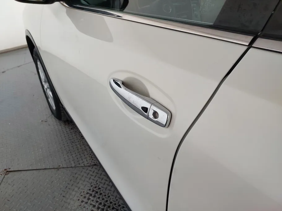 2022 نيسان Xtrail S 5 Seats 